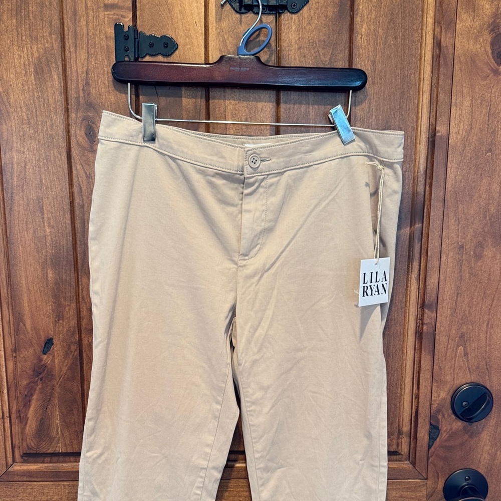 LILA RYAN women’s Tan Pants - Picture 2 of 6